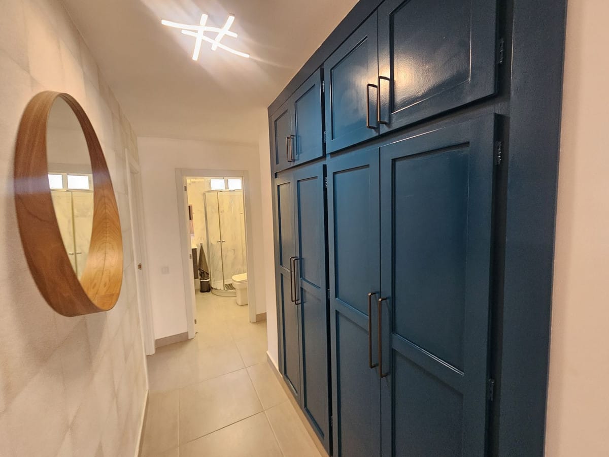 3-slaapkamer villa in Calypso, Mijas Costa — dichtbij het strand in Calypso - foto 13