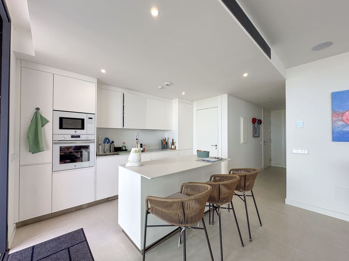 Twee-slaapkamerappartement op de begane grond in Higueron West in Higueron - foto 4