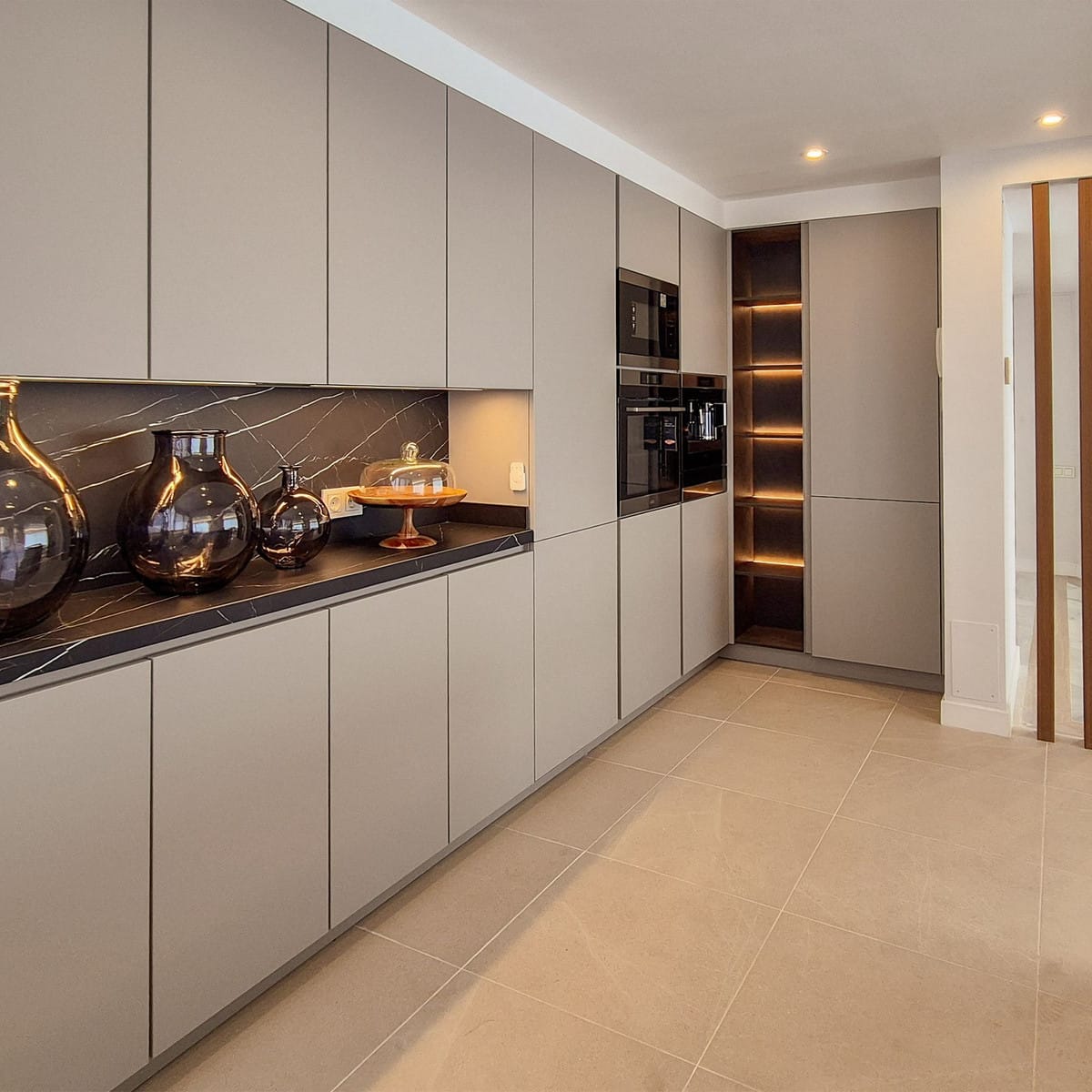 Drie-slaapkamer duplexpenthouse in Marbella in Marbella - foto 3