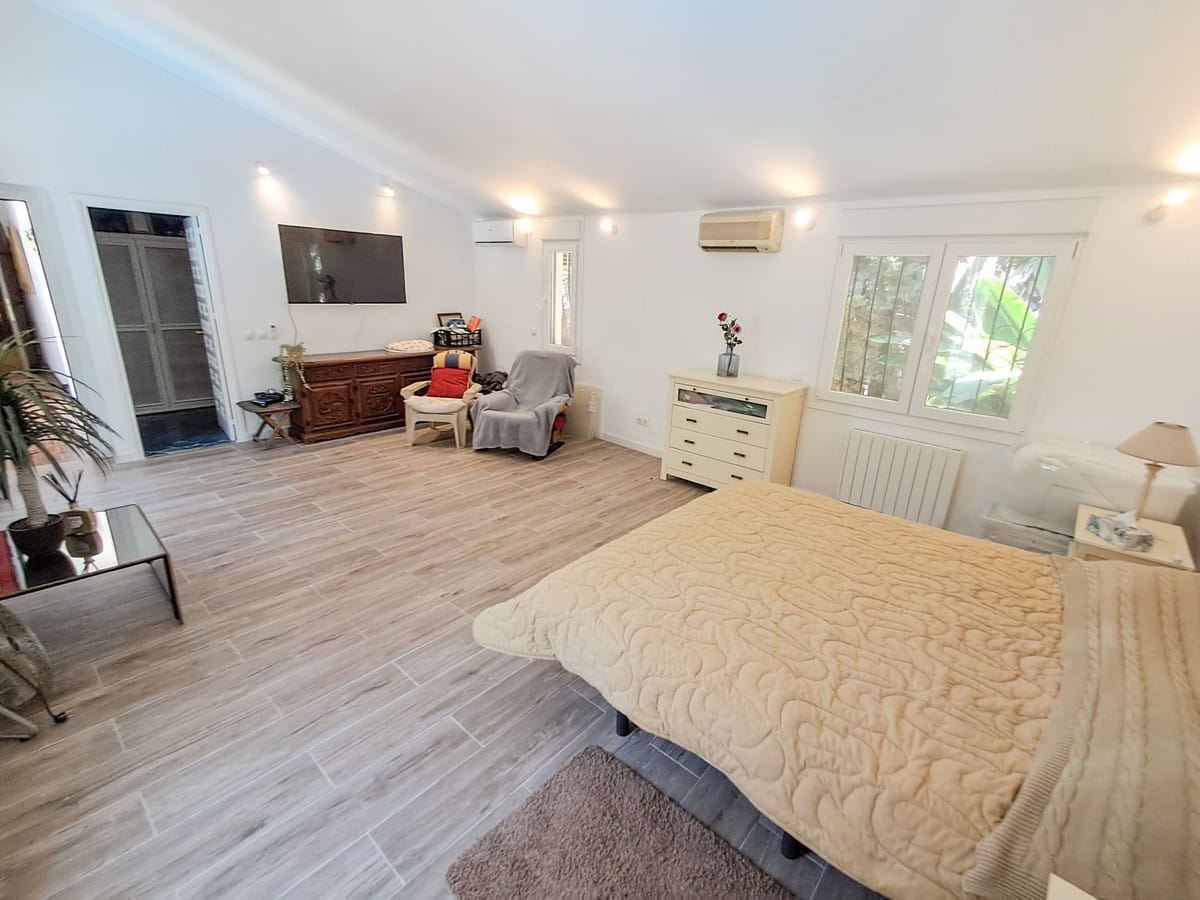 Villa met drie slaapkamers in Calahonda in 36.745261 - foto 5