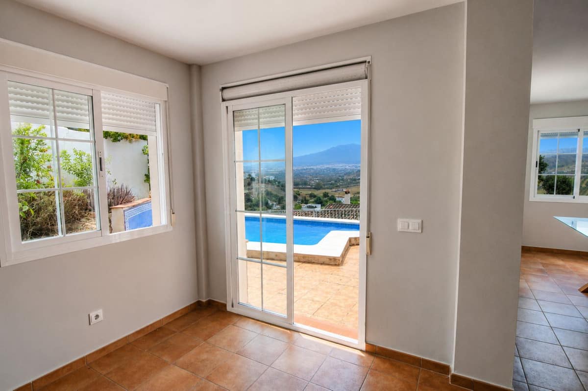 Vrijstaande villa met panoramische uitzichten en privézwembad in Coín in Coín - foto 9