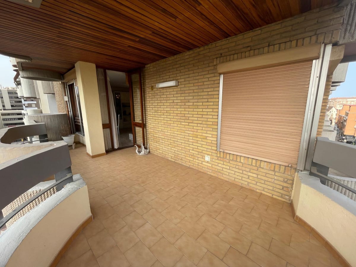 4 bedroom Apartment in Málaga in Málaga - foto 7