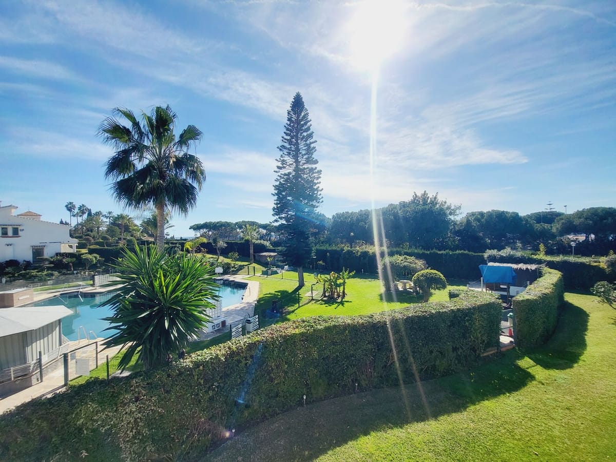 Drie-slaapkamer Stadswoning in Miraflores, Málaga in Miraflores - foto 5