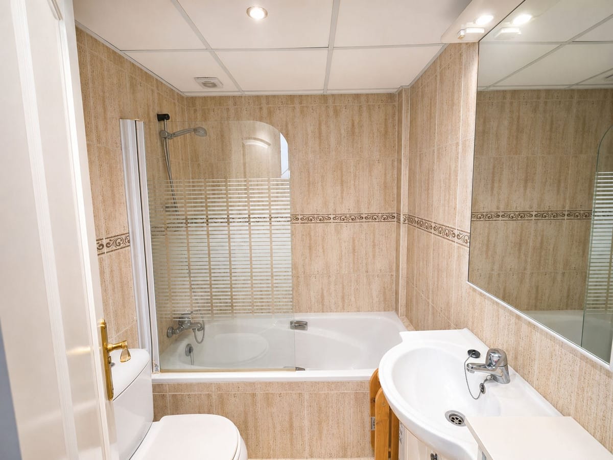 Drie-slaapkamer villa in La Duquesa aan de haven in La Duquesa - foto 12