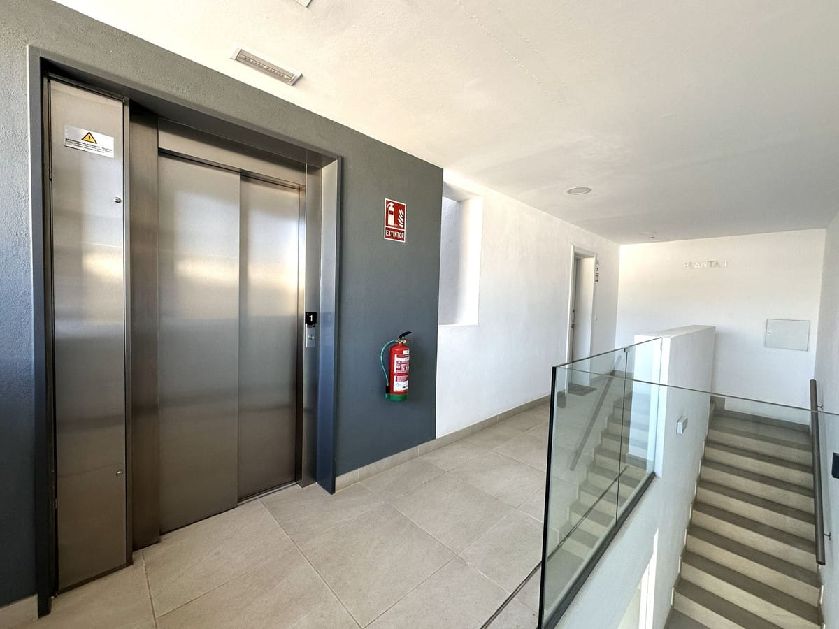 2-slaapkamer duplex penthouse met privézwembad in Cabopino, Marbella in Cabopino - foto 3