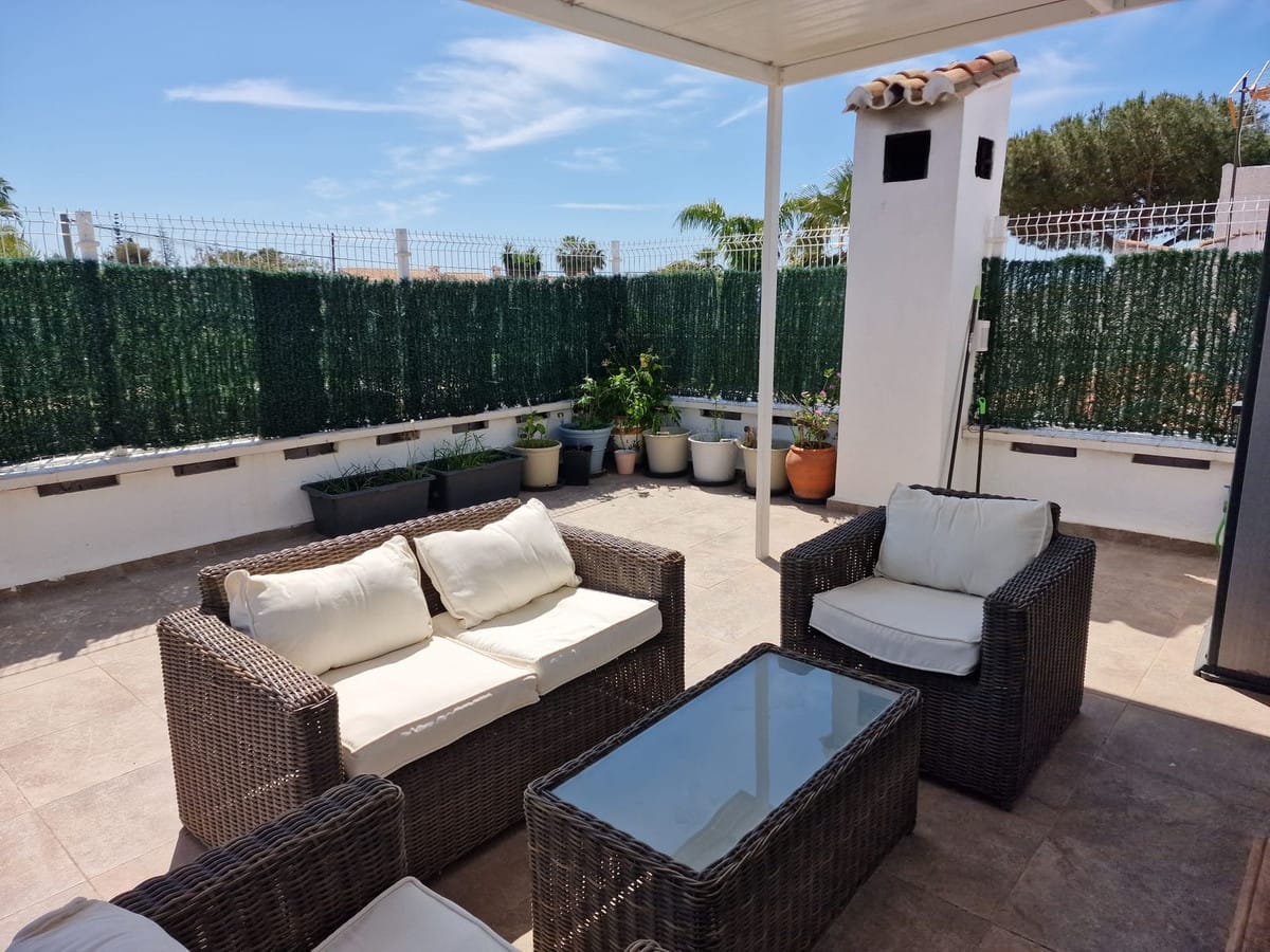 Estepona: 3-slaapkamerwoning met dakterras, zonnepanelen en gemeenschappelijk zwembad in Estepona - foto 3