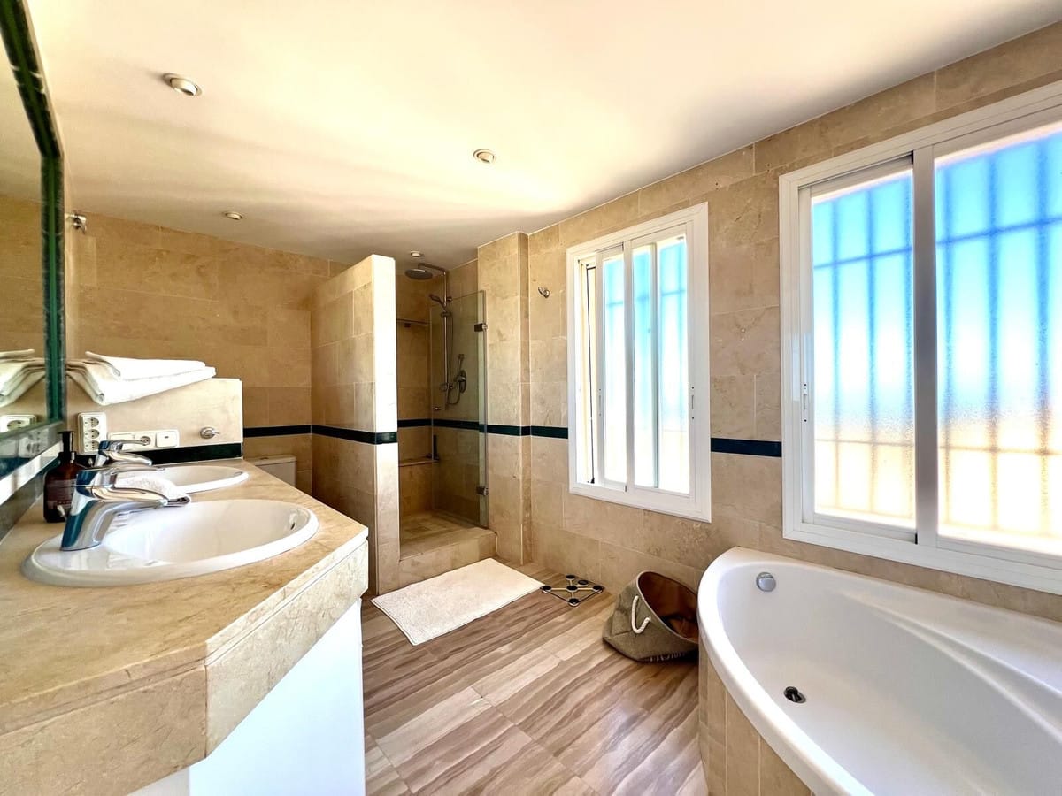 4 bedroom Apartment in Marbella in Marbella - foto 11