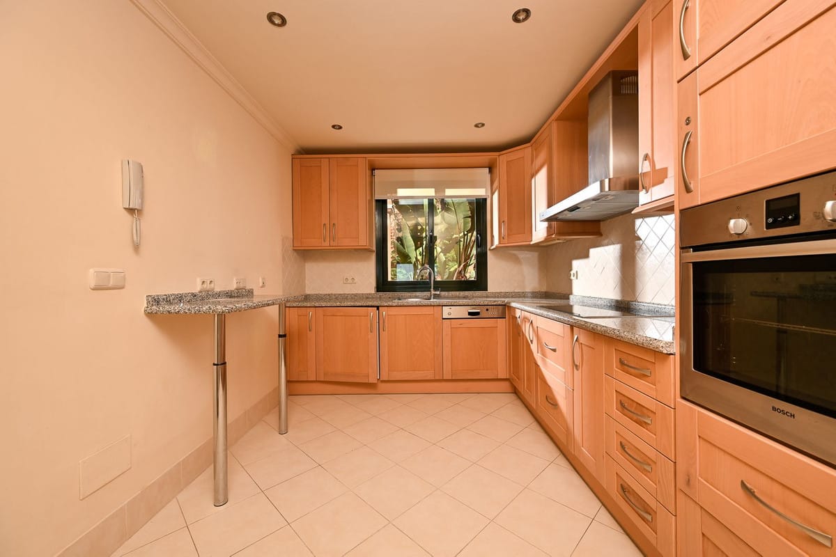 Drie-slaapkamerappartement in Benahavís met panoramisch zeezicht in Benahavís - foto 4