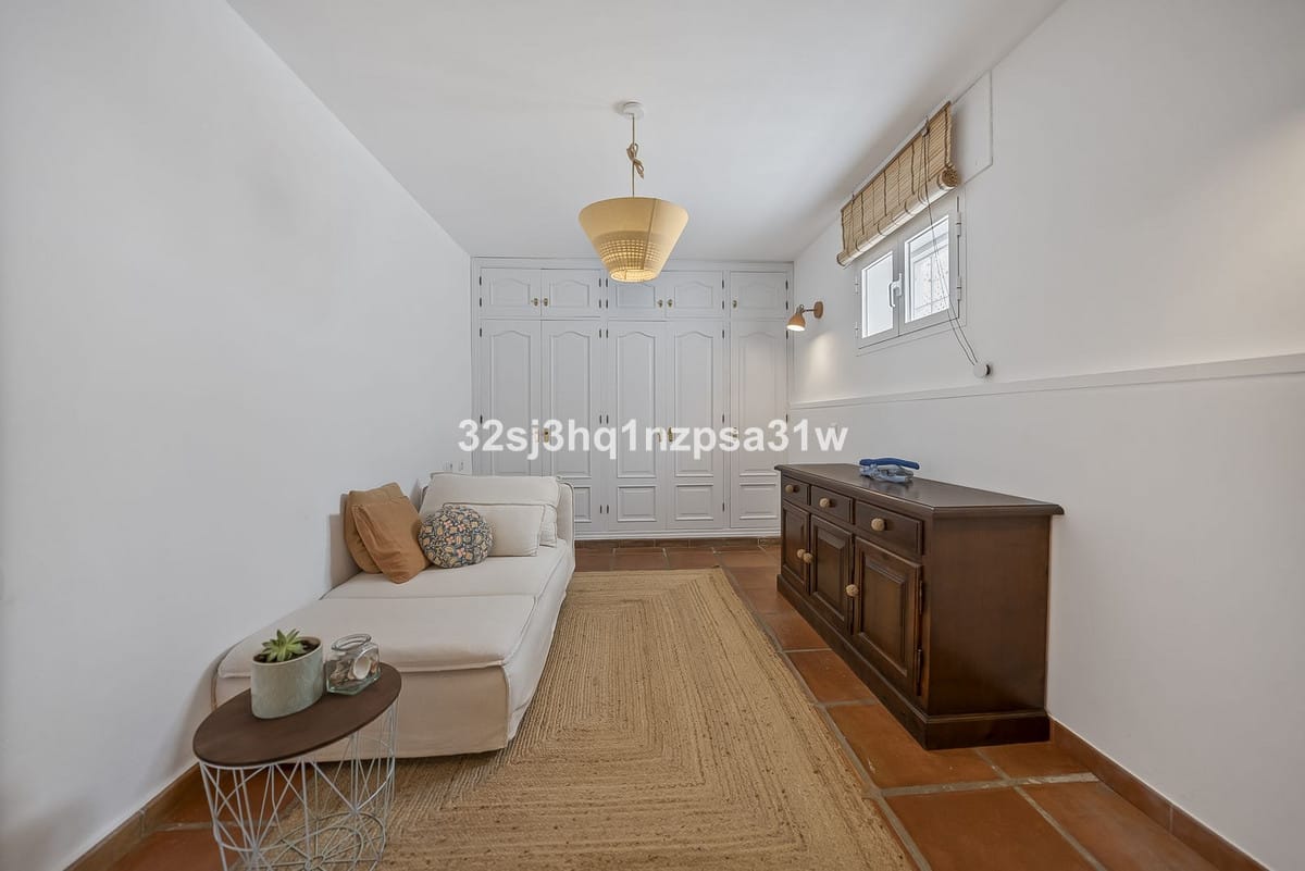 Villa met 6 slaapkamers in Estepona in Estepona - foto 16