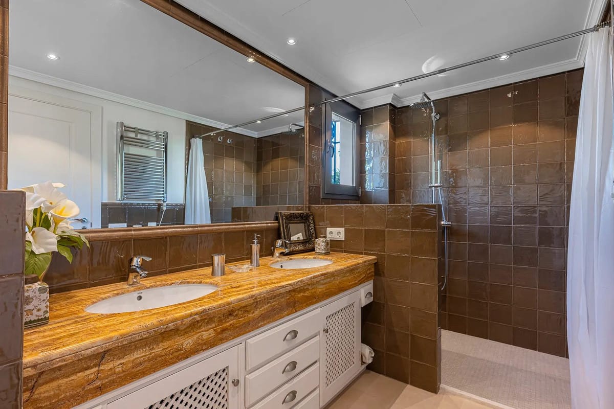 Villa met 5 slaapkamers in Los Monteros in Los Monteros - foto 10
