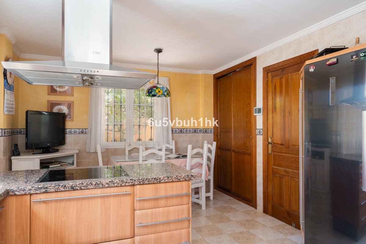 Vijf-slaapkamer villa in El Coto, Málaga in El Coto - foto 11