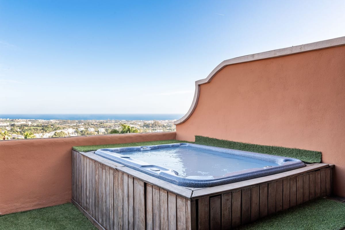 Panoramisch zeezicht duplex penthouse in Monte Halcones in Monte Halcones - foto 10