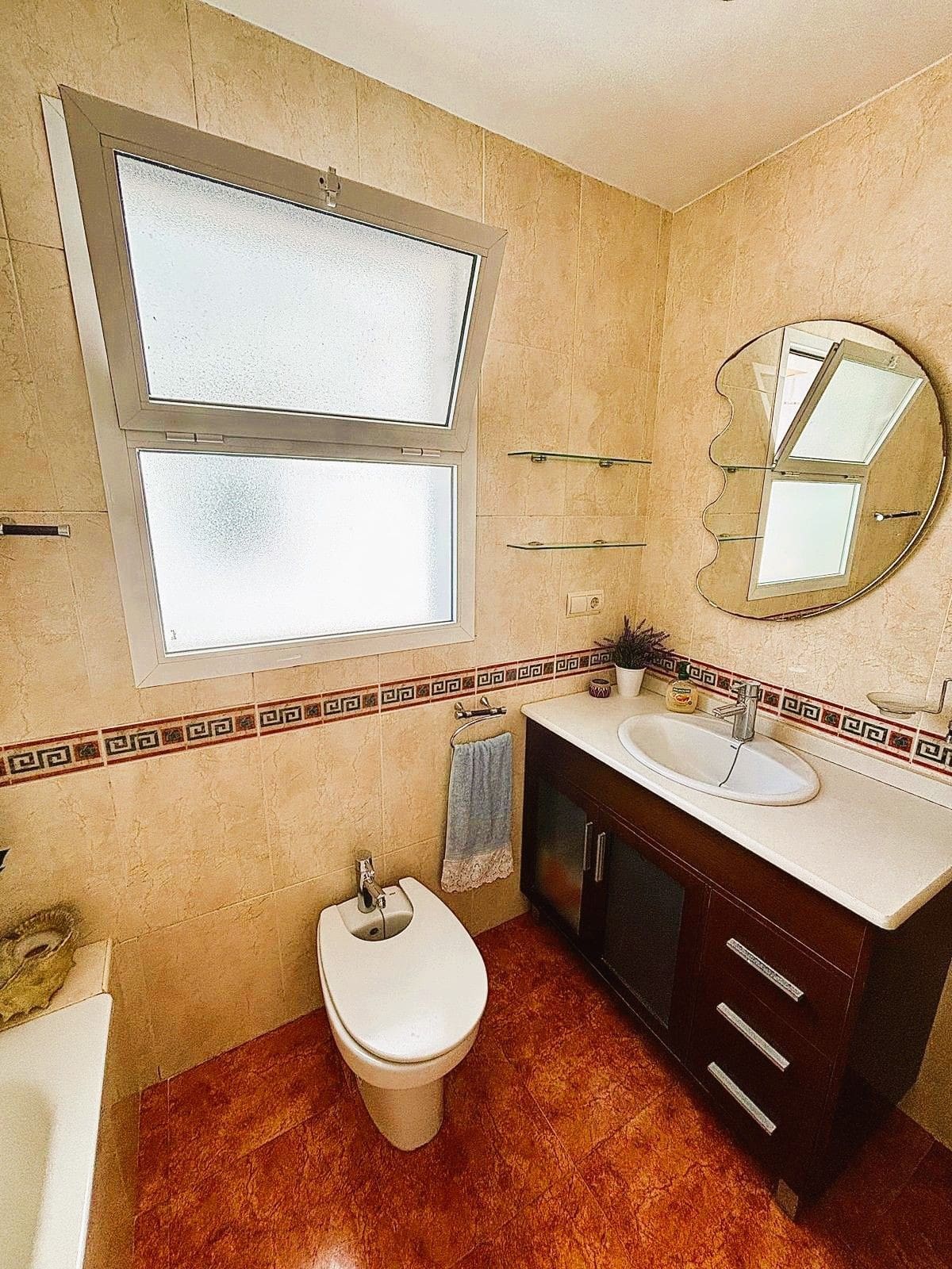 Ruim 2-slaapkamer appartement in Fuengirola in Fuengirola - foto 17