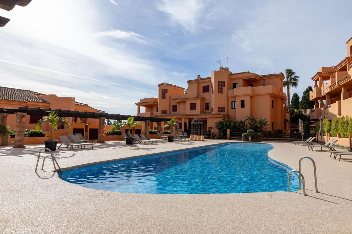 Drie-slaapkamer penthouse in El Paraiso in El Paraiso - foto 5