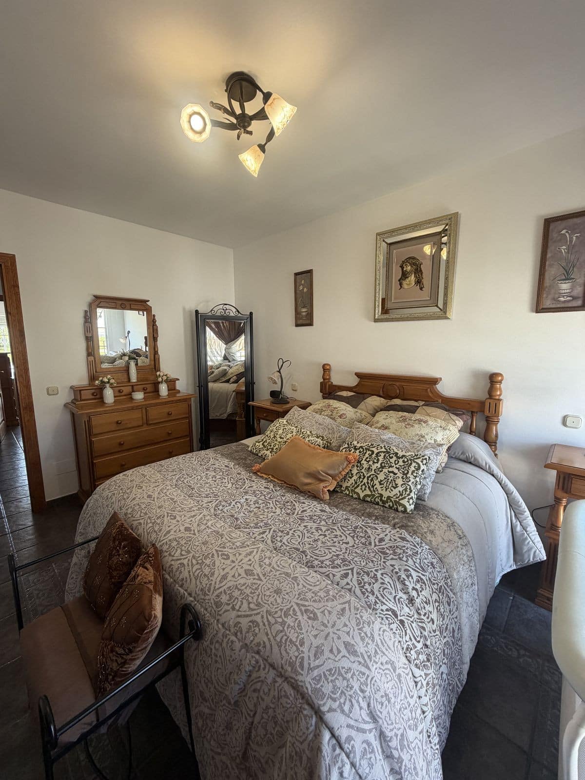 3-slaapkamer stadswoning in Estepona met ruim terras en garage in Estepona - foto 11