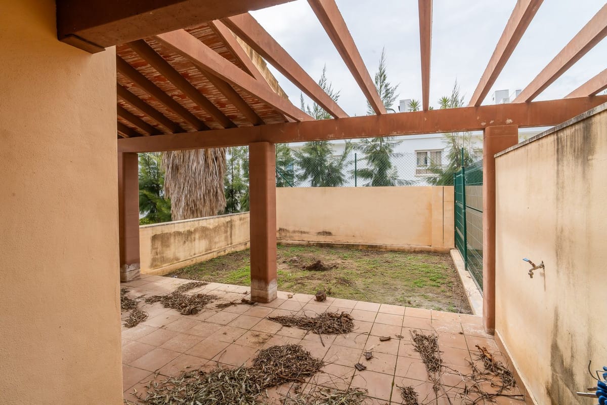 5-slaapkamer rijwoning in Calahonda, te renoveren in Calahonda - foto 8