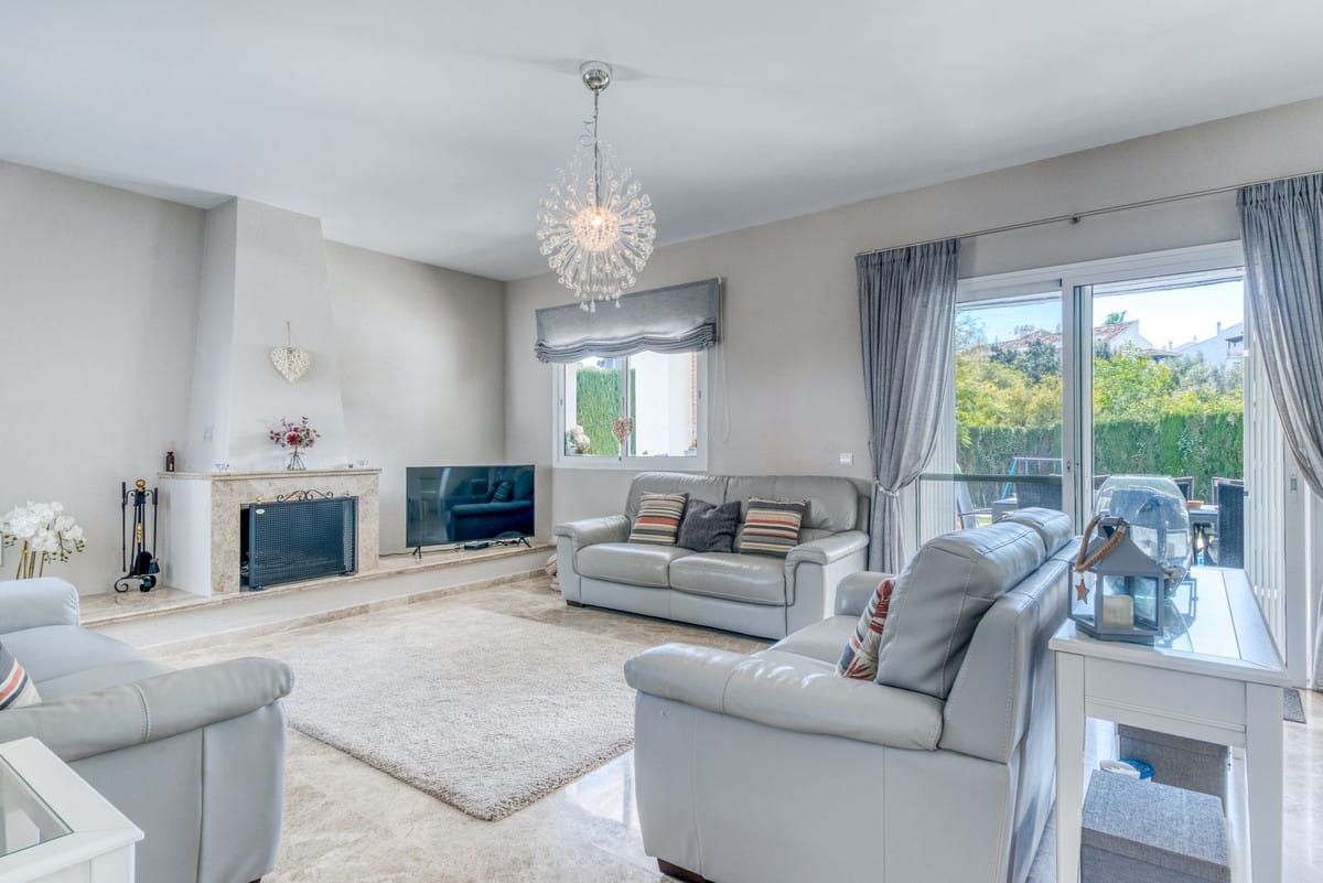 Vrijstaande villa met 4 slaapkamers in Calahonda in Calahonda - foto 6