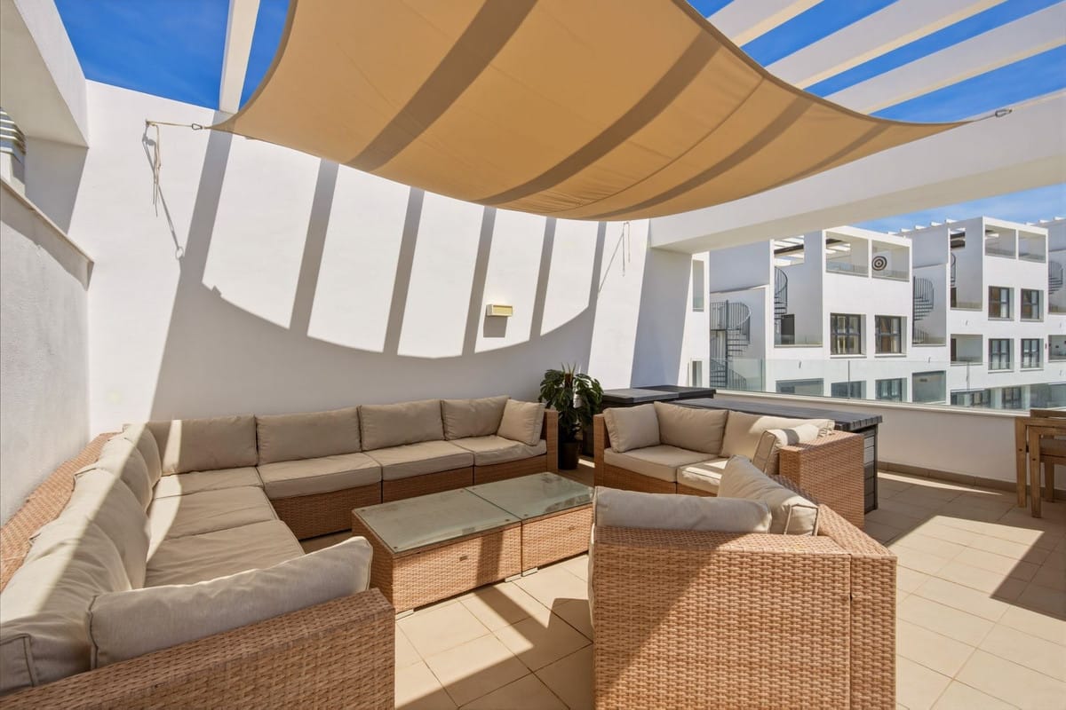 Penthouse met 3 slaapkamers in Estepona Gardens, Estepona in Estepona - foto 2