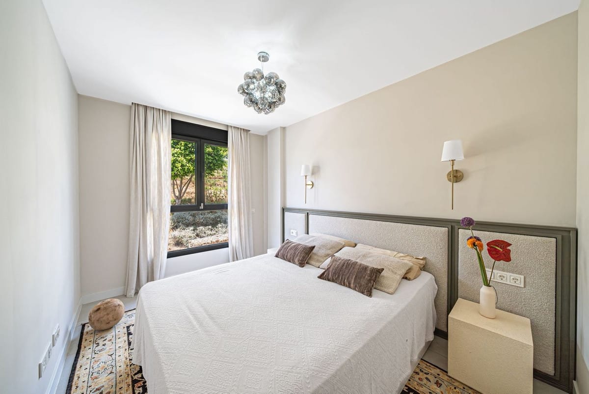 Drie-slaapkamerappartement in Estepona in Estepona - foto 3