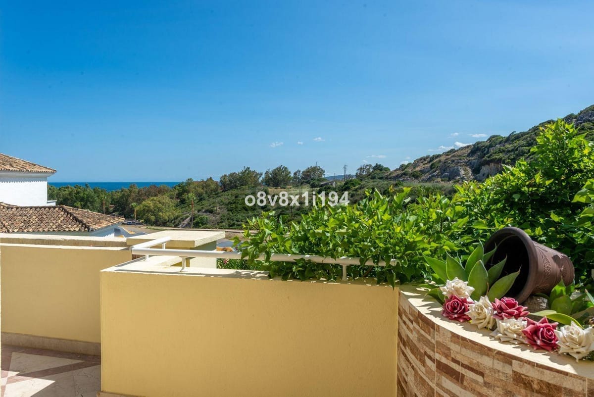 Luxe 2-slaapkamer appartement in Casares in Casares - foto 8