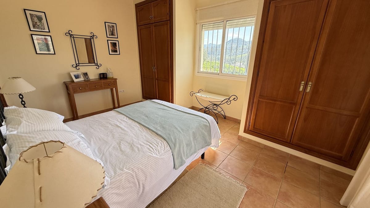 Finca met 4 slaapkamers in Álora in Alora - foto 17