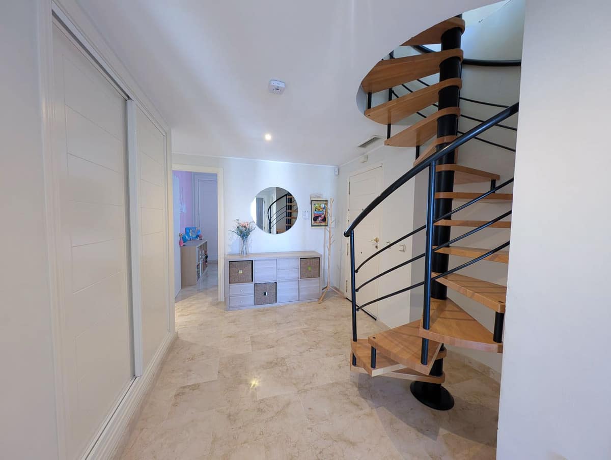 Exclusieve penthouse in Estepona met panoramisch zeezicht in Estepona - foto 13