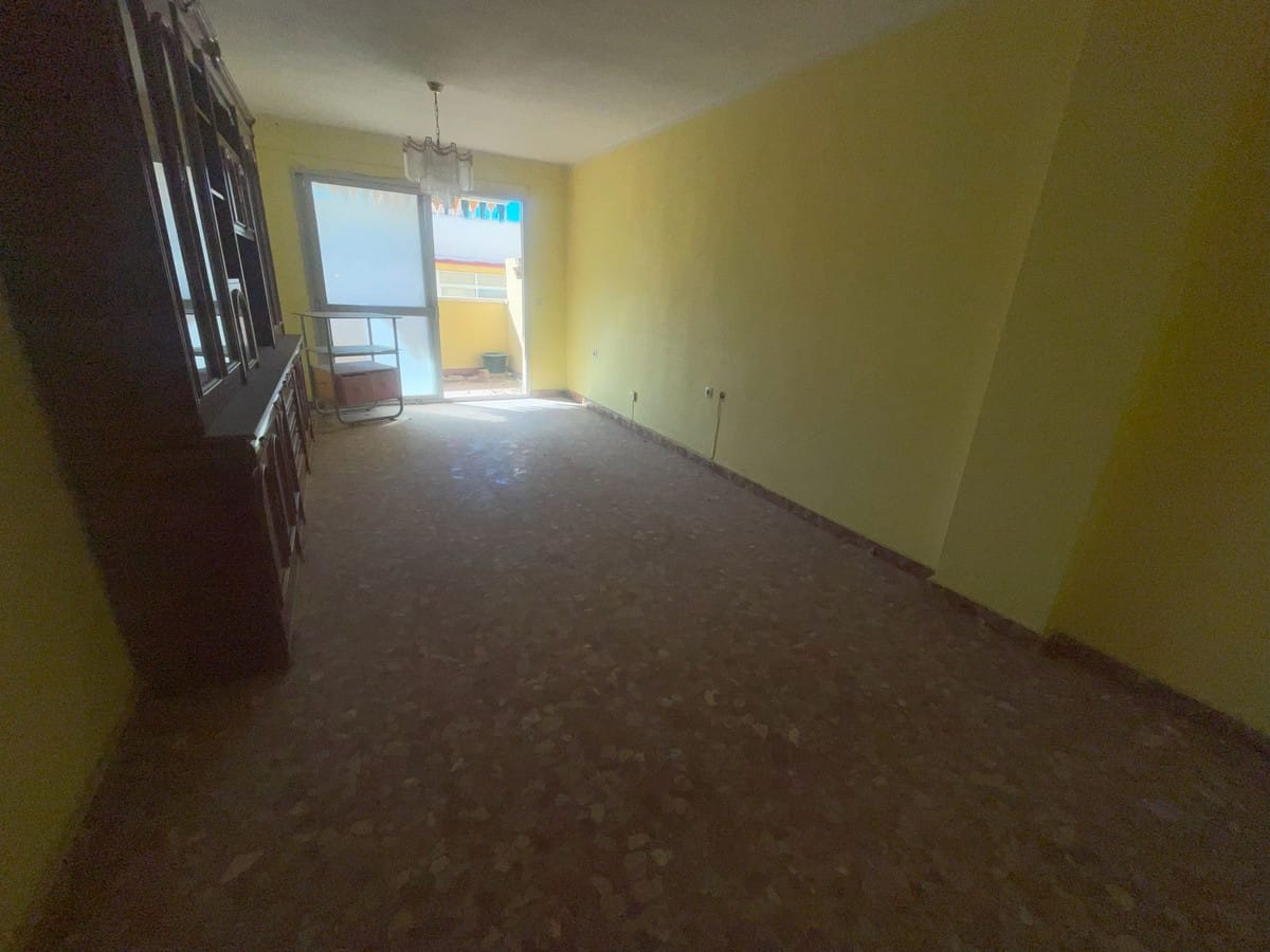 Appartement met 3 slaapkamers in Estepona – Avenida Juan Carlos I in Estepona - foto 3