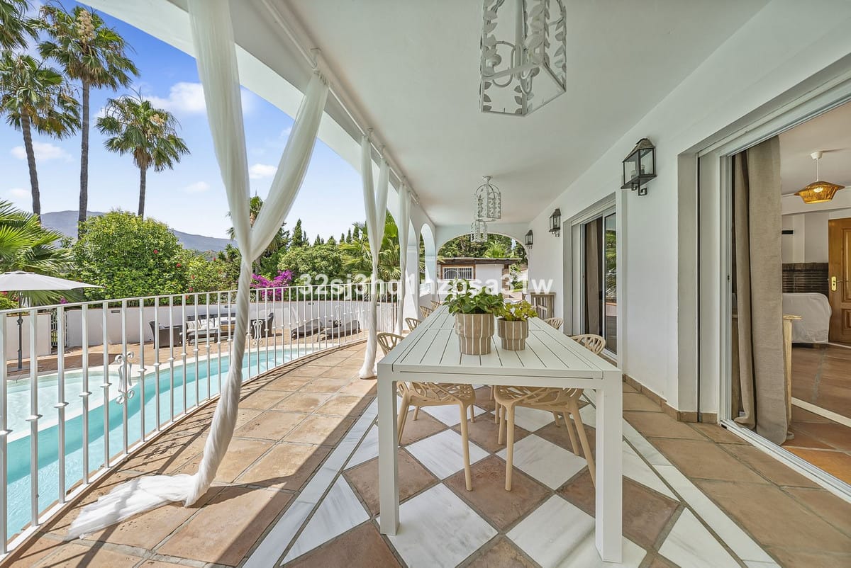 Villa met 6 slaapkamers in Estepona in Estepona - foto 9