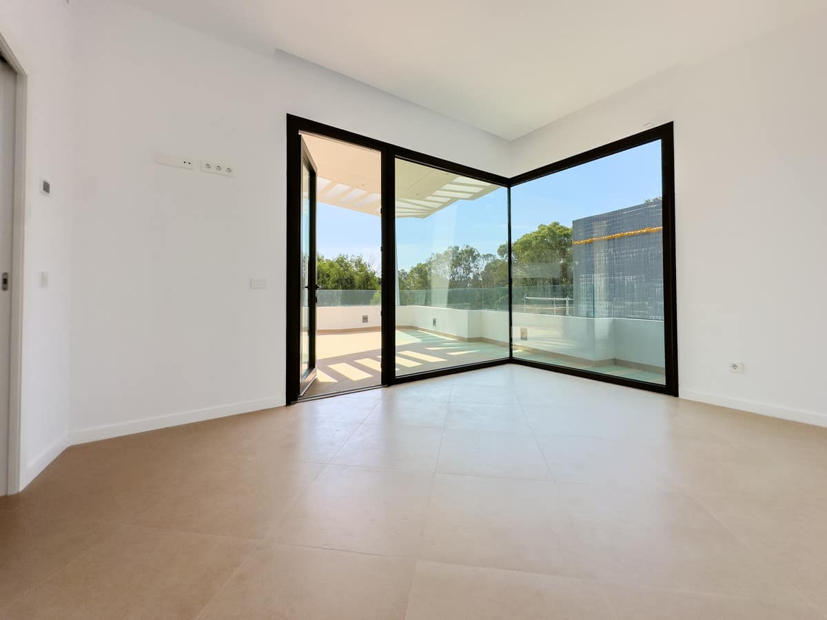 4 bedroom House in Estepona in Estepona - foto 18