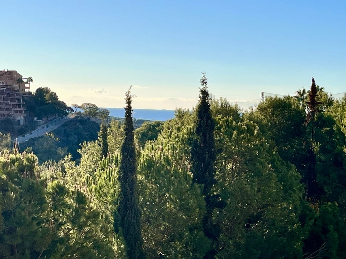 2-slaapkamer appartement aan de golfbaan in Marbella in Marbella - foto 17