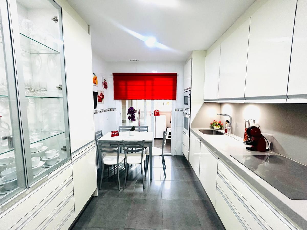 2 bedroom Apartment in San Pedro De Alcántara in San Pedro de Alcántara - foto 6