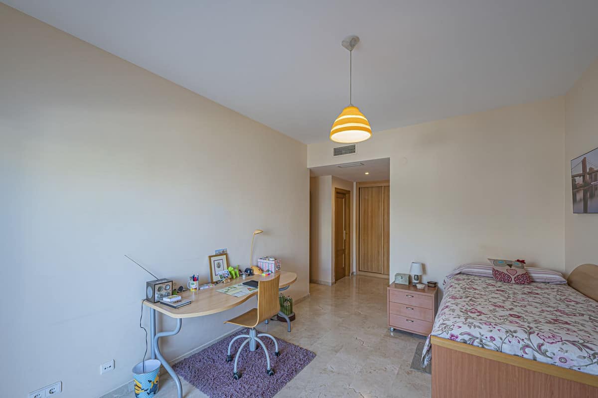 Duplex-penthouse met vier slaapkamers in Selwo – zeezicht in Selwo - foto 19