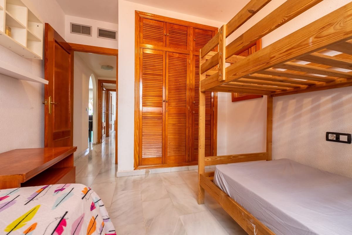 2 bedroom Apartment in Fuengirola in Fuengirola - foto 13