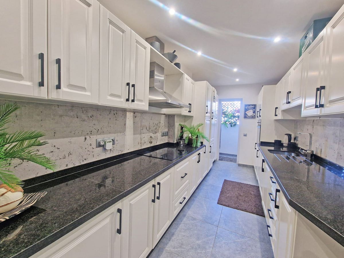 3 bedroom Apartment in Calahonda in Calahonda - foto 12