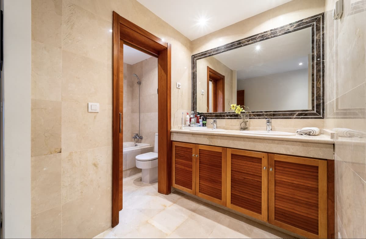 Villa met 4 slaapkamers in Estepona in Estepona - foto 12