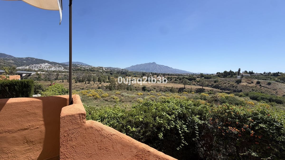 2 bedroom Apartment in Benahavís in Benahavís - foto 20