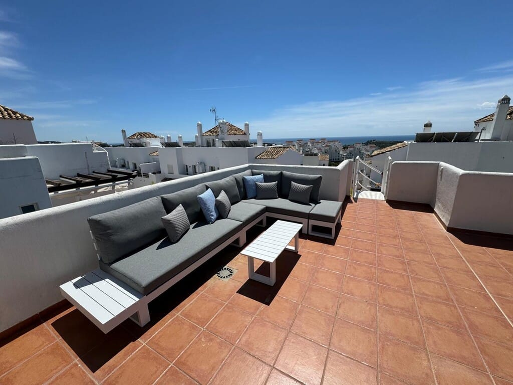 2 bedroom Apartment in Estepona in Estepona - foto 2