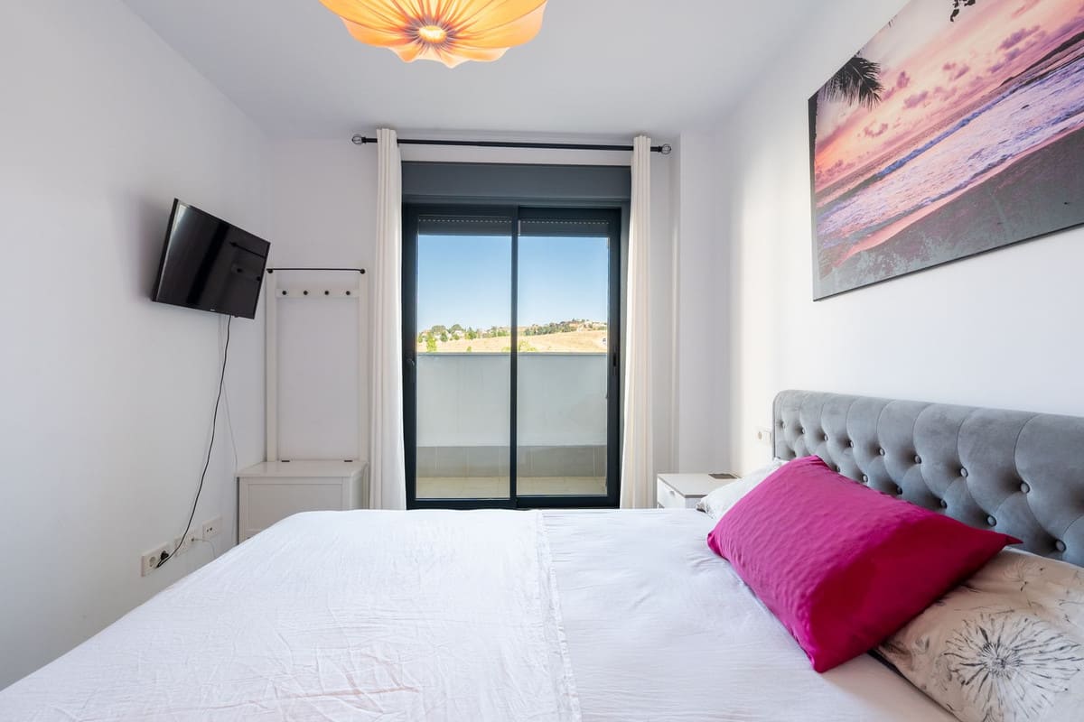2 bedroom Apartment in La Cala De Mijas in La Cala de Mijas - foto 12