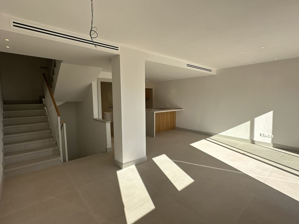 Drie-slaapkamerwoning in Torrequebrada in Torrequebrada - foto 8