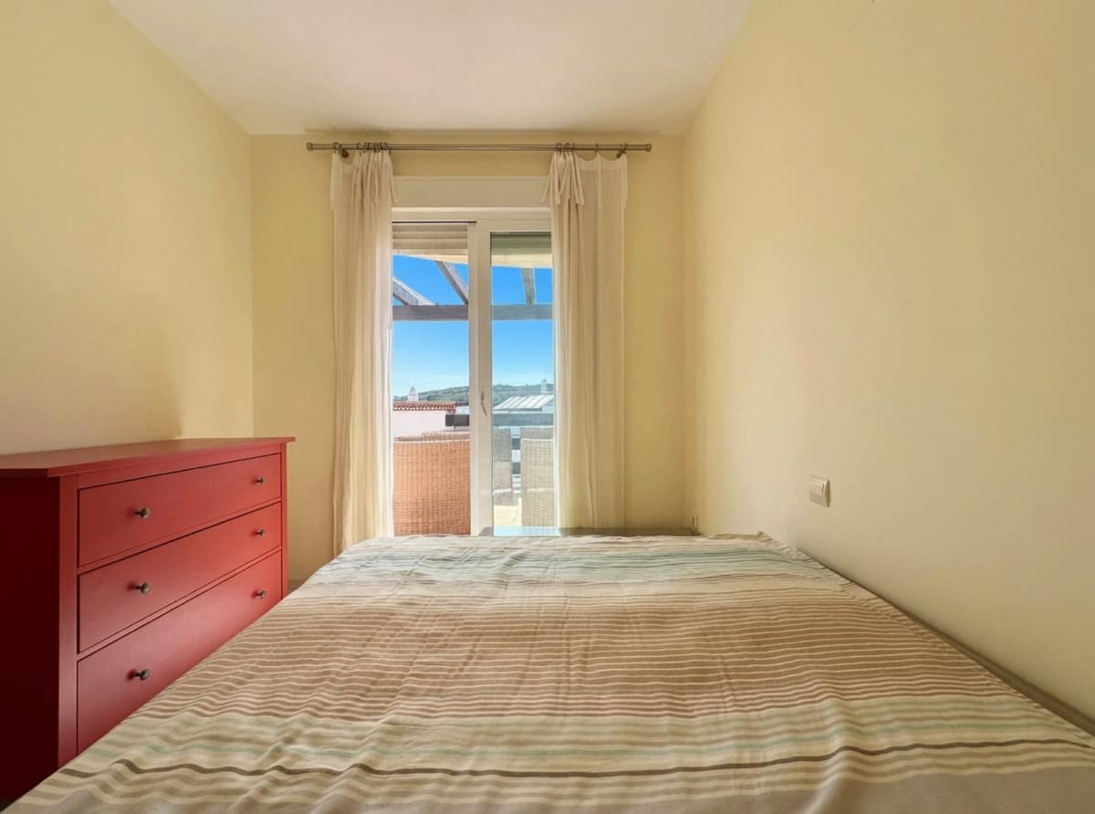 Frontline Golf duplex penthouse met panoramisch zeezicht – Valle Romano, Estepona in Valle Romano - foto 15
