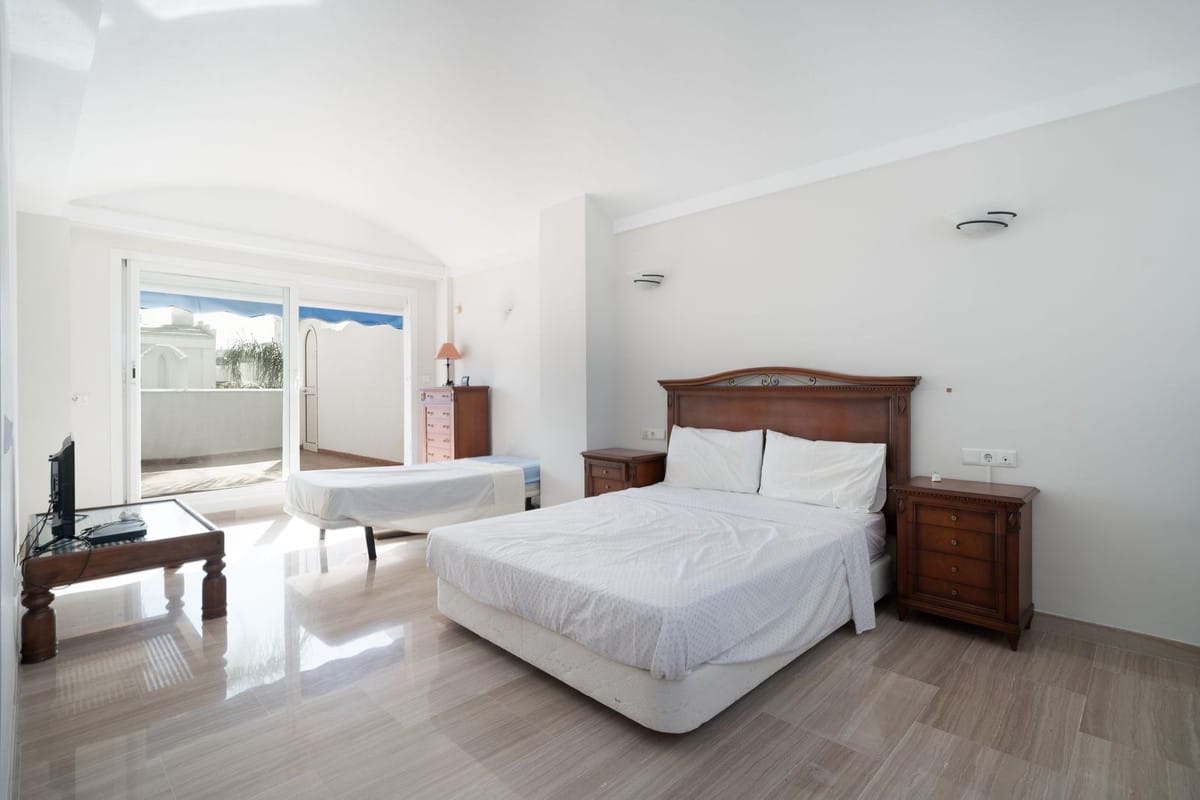 Drie slaapkamers penthouse duplex met zeldzaam potentieel op Puerto Marina, Benalmádena Costa in Benalmadena Costa - foto 19