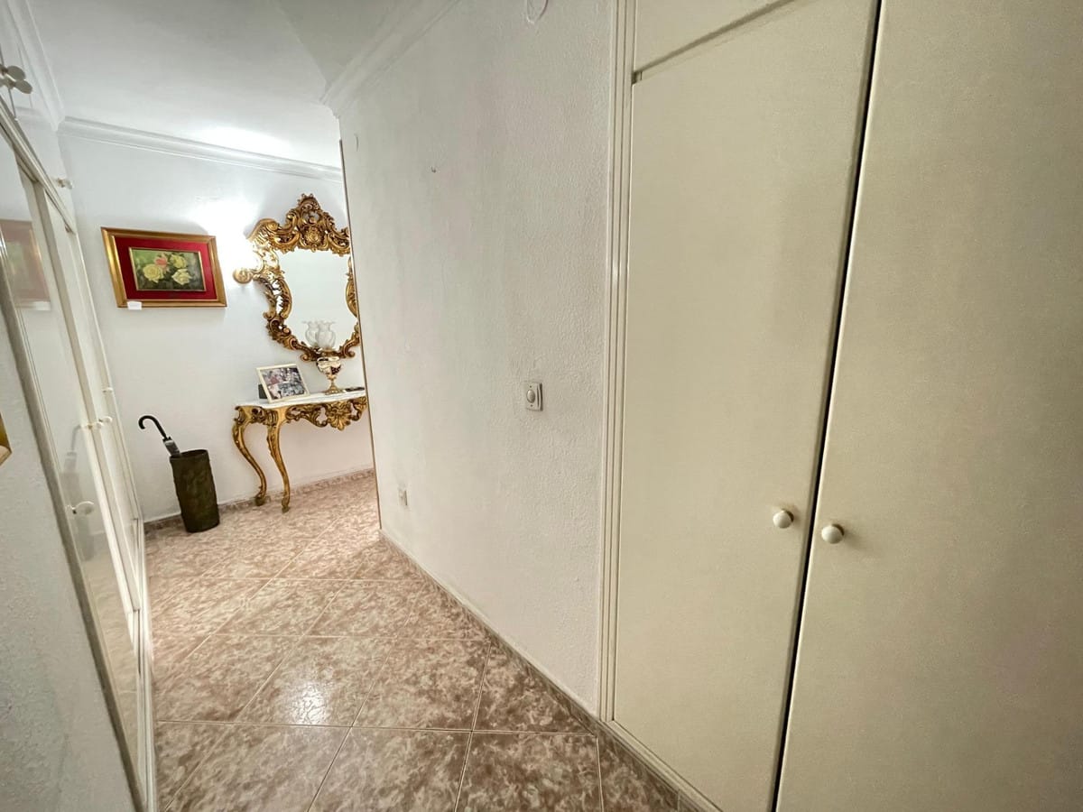 4 bedroom Apartment in Málaga in Málaga - foto 9