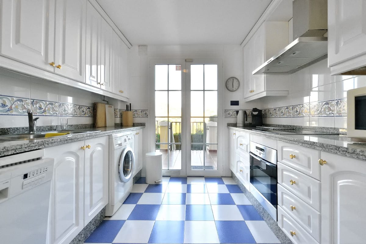 Woning met 3 slaapkamers in Torrequebrada in Torrequebrada - foto 9