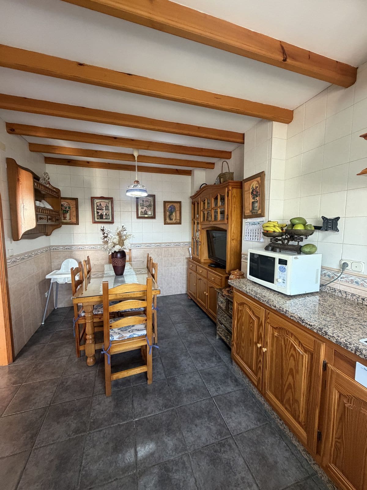 3-slaapkamer stadswoning in Estepona met ruim terras en garage in Estepona - foto 6