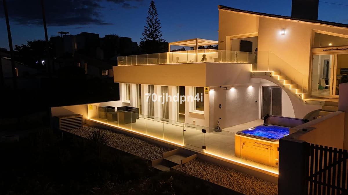 4-slaapkamer villa aan het strand in Estepona – gerenoveerd in 2021 in Estepona - foto 7