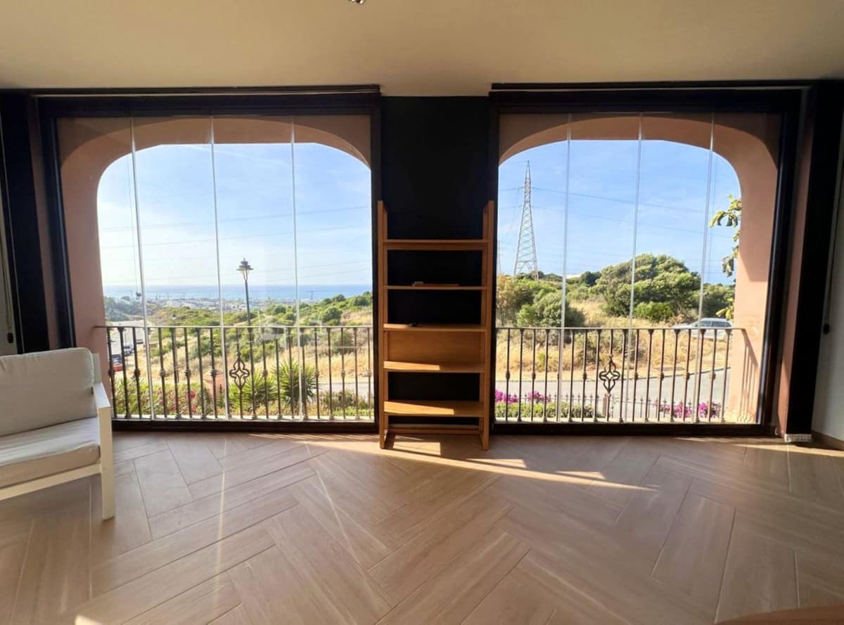 Ruime 5-slaapkamer villa in Estepona met panoramisch uitzicht in Estepona - foto 11