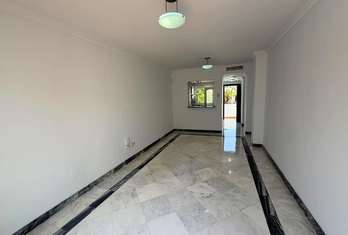 2 bedroom Apartment in Nueva Andalucía in Nueva Andalucía - foto 14