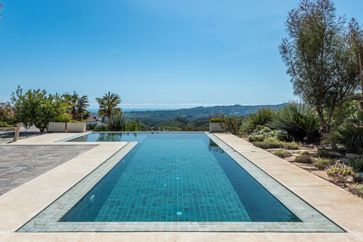 Exclusieve vrijstaande villa in Valtocado, Mijas – panoramisch uitzicht op bergen en Middellandse Zee in Mijas - foto 8
