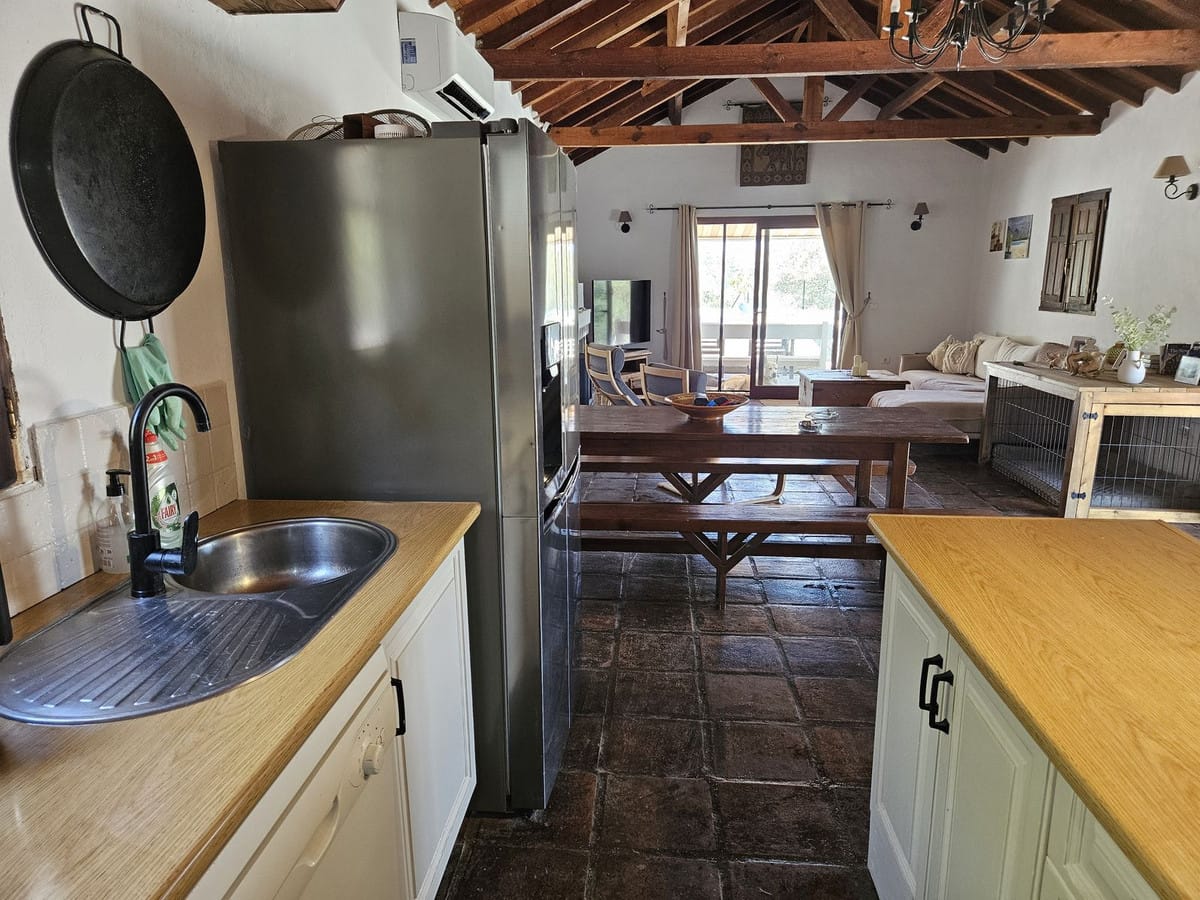 3-slaapkamer villa nabij Monda in Monda - foto 10