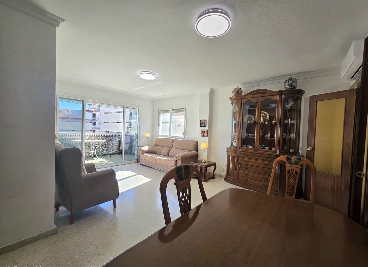 Drie-slaapkamerappartement in Torremolinos Centro in Torremolinos Centro - foto 4